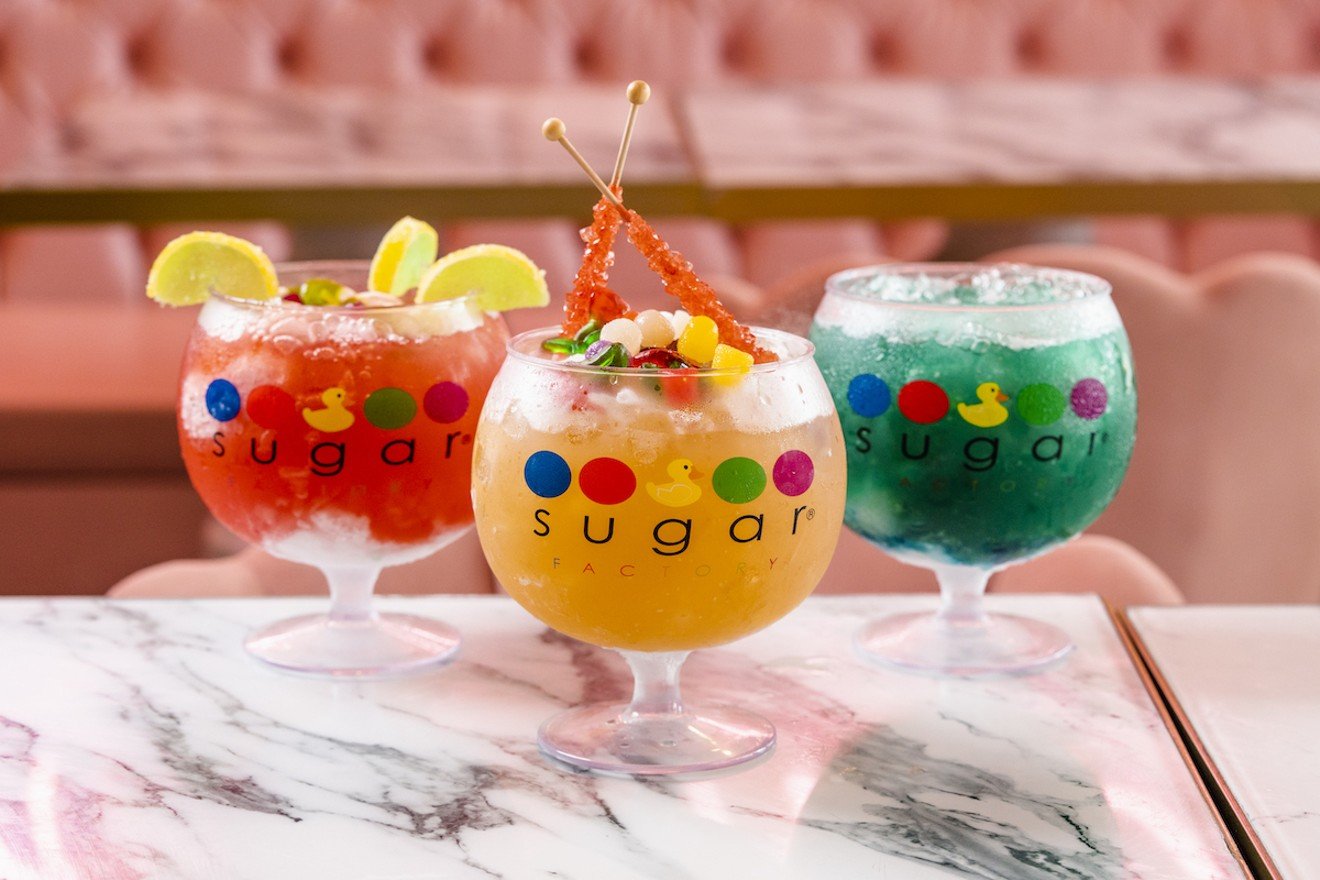 sugar factory drinks with dry ice
